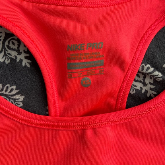 Nike Pro Sports Bra - Picture 3 of 4